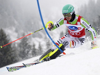 Slden at risk for Felix Neureuther forced to stop for back problems