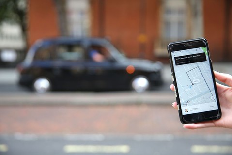 Obowiązkowe przerwy w pracy dla kierowców Ubera w UK