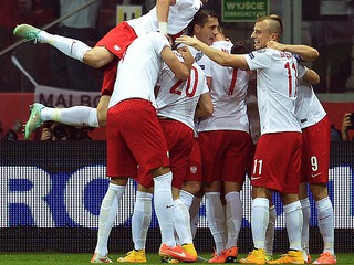 Poland stun Germany in Warsaw to secure win