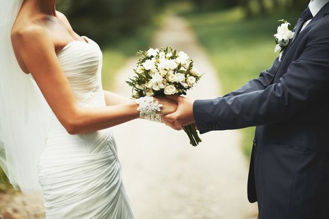 W ostatnich latach 2,5-krotnie wzrosła liczba małżeństw polsko-ukraińskich (wideo)
