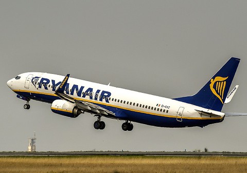 Ryanair sprzedaje bilety na samoloty, które mogą nie polecieć