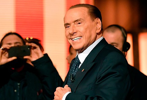 Berlusconi: Migranci to "bomba społeczna gotowa do wybuchu"