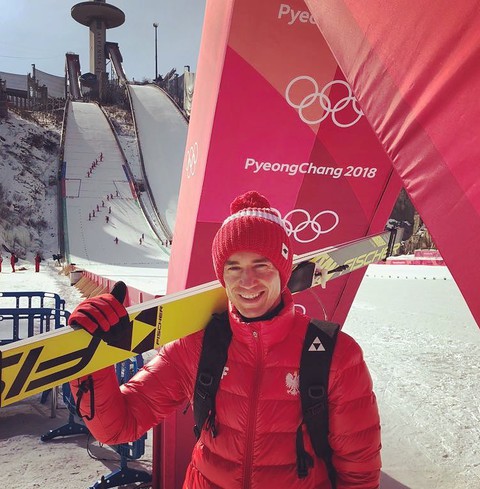 Skoki narciarskie: Polacy tuż za podium, wygrana Niemca Wellingera