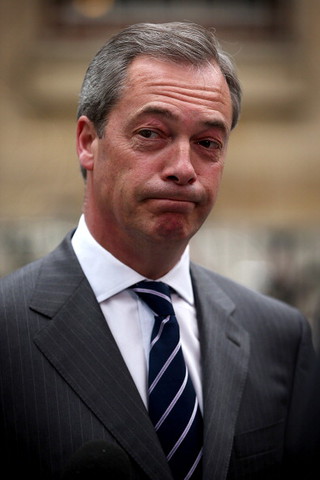 Porażka Farage'a. Rozpadła się jego frakcja w PE