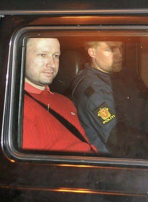 Breivik nie zabił Polaka, bo "miał niebieskie oczy"