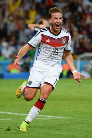 Mario Gotze keen for Marco Reus to join Bayern Munich from Borussia Dortmund