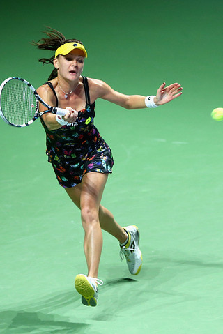 Radwanska must win against Sharapova to make finals