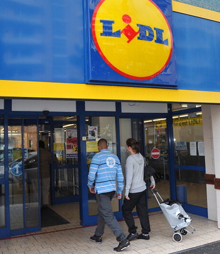 Lidl prohibits employees from speaking Polish