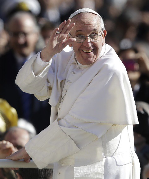 Pope Francis doesn't live in papal apartments because of 'mental hygiene'