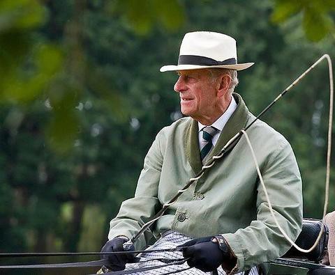 Prince Philip marks 92nd birthday in hospital