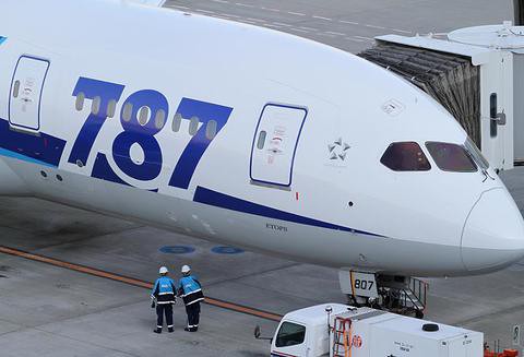 Tokyo-bound Boeing 787 Dreamliner diverted to Seattle