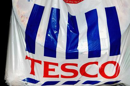 Do Tesco po zakupy tylko w 'odpowiednim stroju'