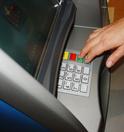 Fraudsters steal 30k euro in one week with new ATM scam.