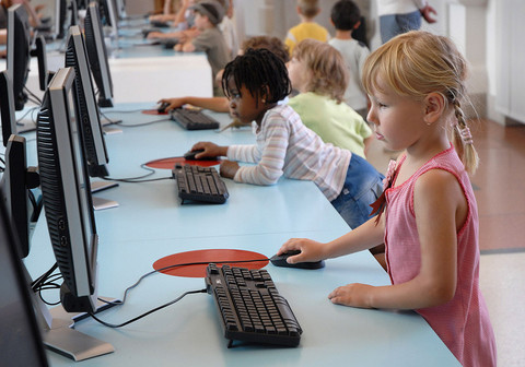Obozy odwykowe dla dzieci uzależnionych od internetu