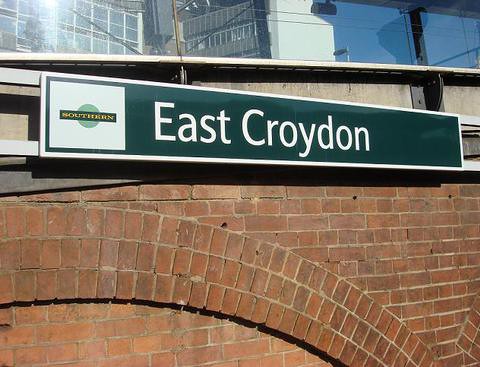 Rush hour travel chaos in East Croydon after man hit by train