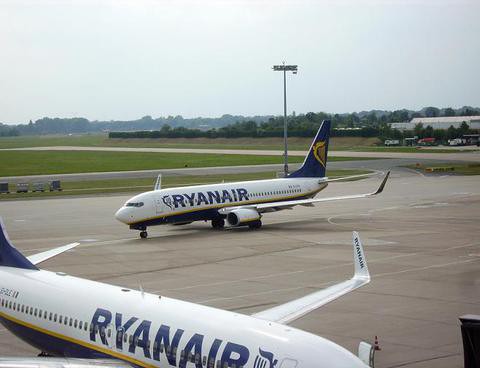 Ryanair opuszcza Warszawę