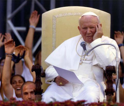 Jan Paweł II zostanie ogłoszony świętym 27 kwietnia
