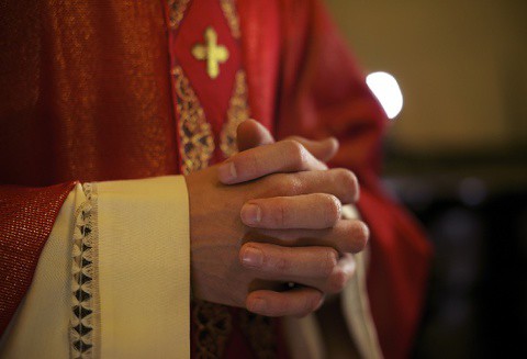 Papież zdymisjonował biskupa z Irlandii w związku ze sprawą pedofilii