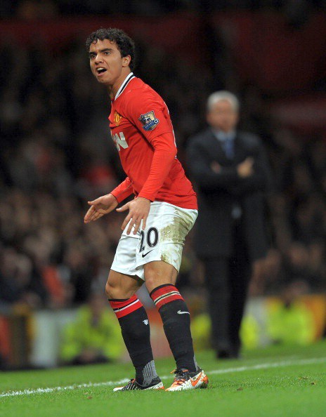 Unhappy Fabio Da Silva plans to leave Manchester United