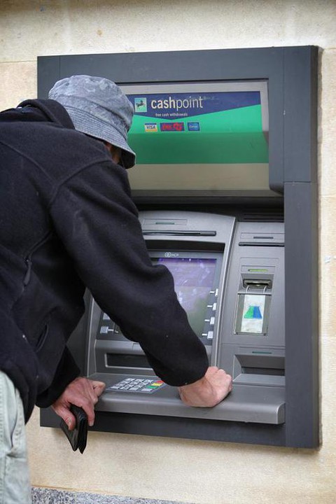 Illegal immigrants to be blocked from opening bank accounts