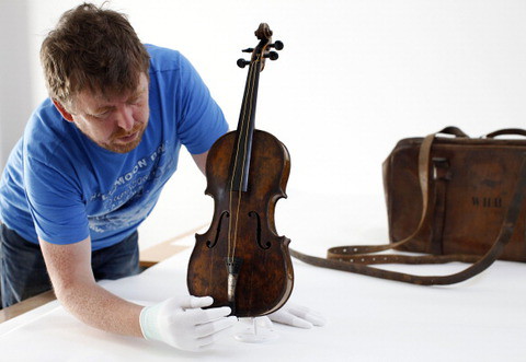 900 tys. funtów za skrzypce wyłowione po katastrofie Titanica