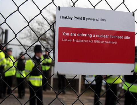 UK agrees nuclear power deal with EDF