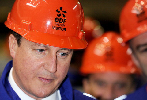 Cameron: 'Obywatele Wysp płacą za dużo za energię!'
