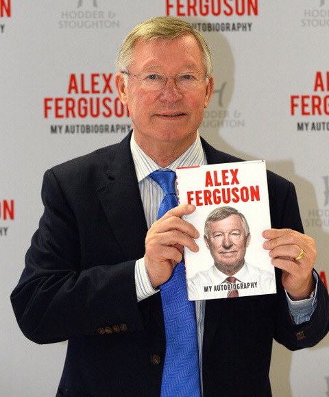 Autobiografia Fergusona robi furorę na Wyspach