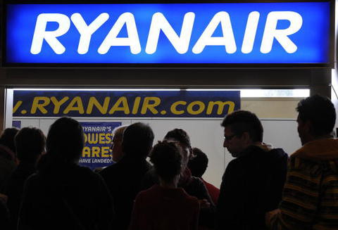 Ryanair: koniec przepychanek przy zajmowaniu miejsc w samolocie