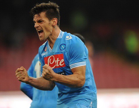 Stadion będzie bronią Napoli w starciu z Arsenalem?