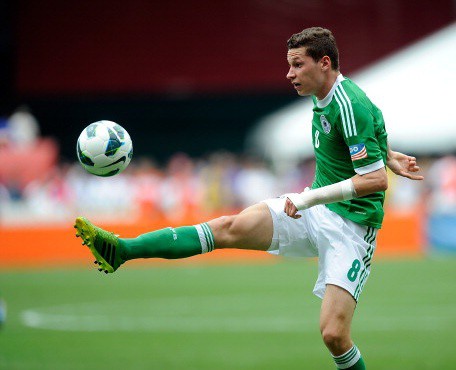 Arsenal hope to seal &#163;37m deal to sign Julian Draxler within 48 hours