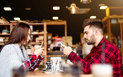 Walijski pub da zniżki tym, którzy oddadzą telefon na czas posiłku