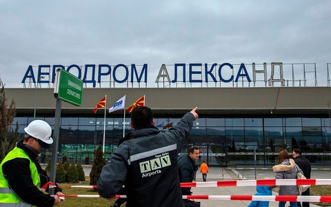 Macedonia zmienia nazwę lotniska, by załagodzić spór z Grecją