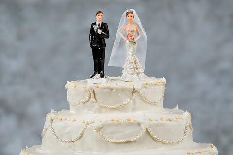 Śluby w UK coraz droższe. Przyszli nowożeńcy zmuszani do oszczędności
