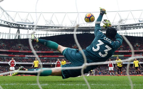 Liga angielska: Wygrane Arsenalu i Tottenhamu, kontuzja Kane'a