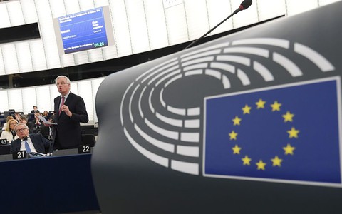 Barnier: Czasu na negocjacje umowy UE z Wielką Brytanią pozostało niewiele