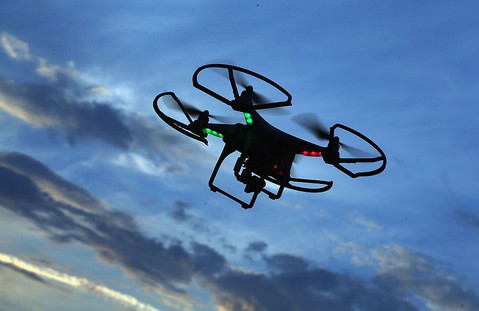 Drony coraz większym zagrożeniem dla samolotów