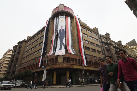 Egypt expels British journalist, raising fears for press ahead of election