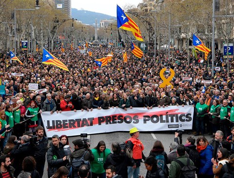 Były premier Katalonii aresztowany. Ma dzisiaj stanąć przed sądem