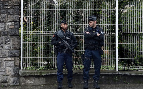 Francja: Narzeczona zabójcy z Trebes oskarżona o udział w spisku terrorystycznym