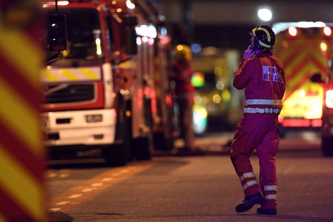Raport: Błędy w akcji ratunkowej w Manchesterze