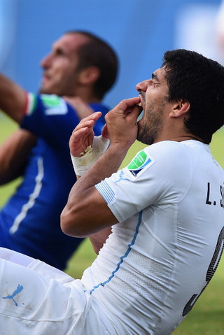  Luis Suárez is going to take extra care to ensure his desire to win doesn't lead  to rash actions