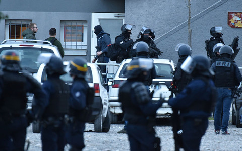 Francja: Obserwujemy ok. 11 tys. zradykalizowanych islamistów