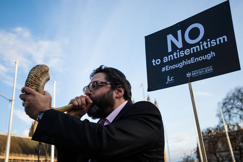 Partia Pracy broni się przed oskarżeniami o antysemityzm