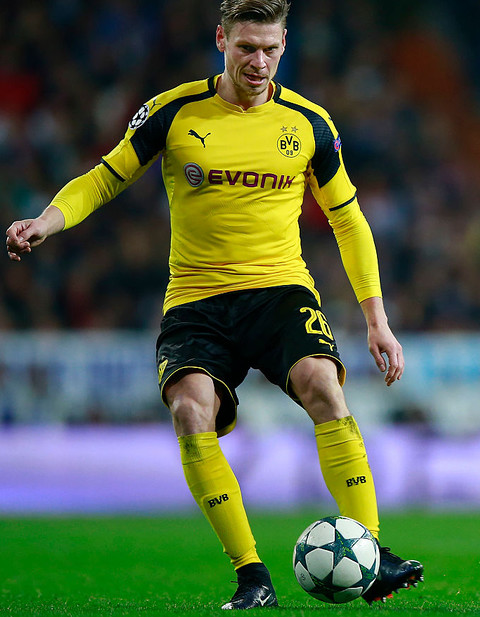 Piszczek team fights for the title of the German top league champion