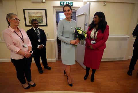 Duchess of Cambridge admitted to Lindo Wing after going into labour