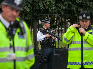 Brytyjska policja rekrutuje przestępców?