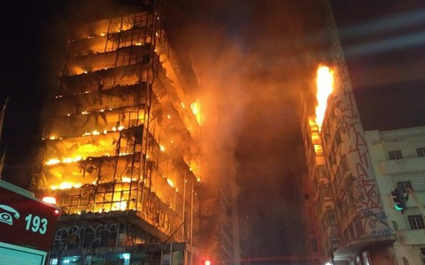 W Sao Paulo zawalił się płonący wieżowiec