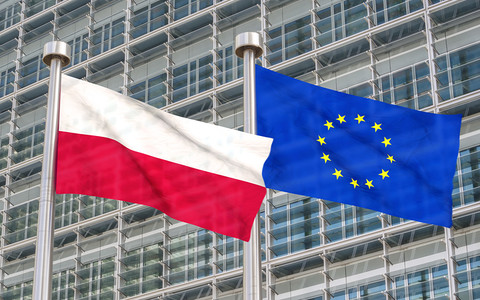 Francuskie media: Nowy budżet UE "uderzy Polskę po kieszeni"