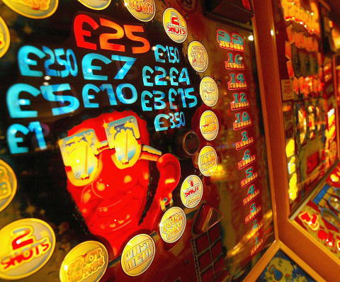 William Hill says hundreds of stores at risk of closure following government's FOBT decision